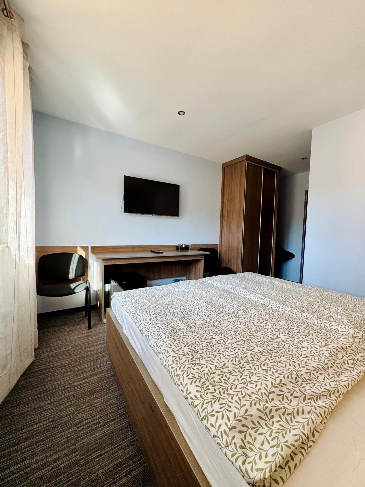 Aparthotel Restauracja IBIZA Ludwikowice Kłodzkie Zewnętrze zdjęcie